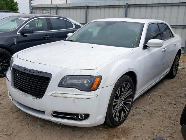 2C3CCABG5EH189935 - 2014 CHRYSLER 300 S WHITE photo 2