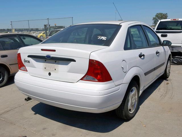 1FAFP33P32W221792 - 2002 FORD FOCUS LX WHITE photo 4