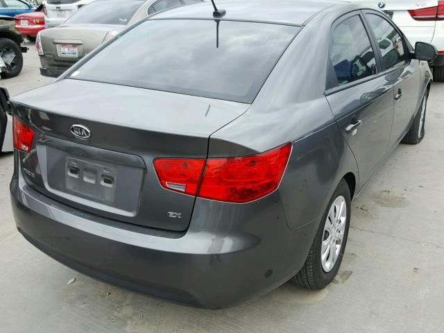 KNAFU4A29D5726189 - 2013 KIA FORTE EX GRAY photo 4