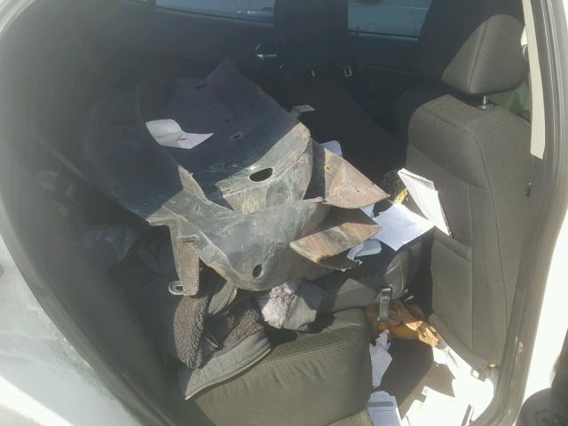 2G2WP552681124565 - 2008 PONTIAC GRAND PRIX თეთრი ფოტო 6