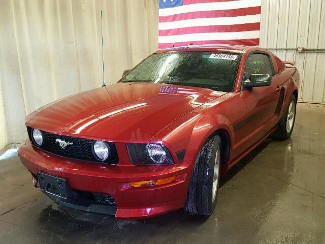 1ZVFT82H575249052 - 2007 FORD MUSTANG GT RED photo 2