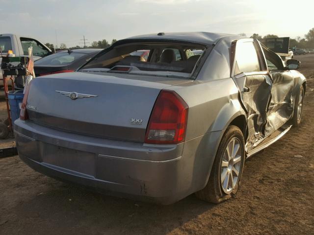 2C3KA53G27H679212 - 2007 CHRYSLER 300 TOURIN GRAY photo 4