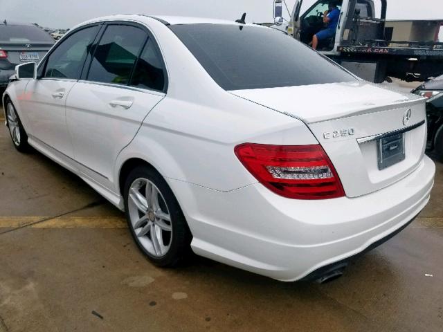 WDDGF4HB8EA965562 - 2014 MERCEDES-BENZ C 250 WHITE photo 3