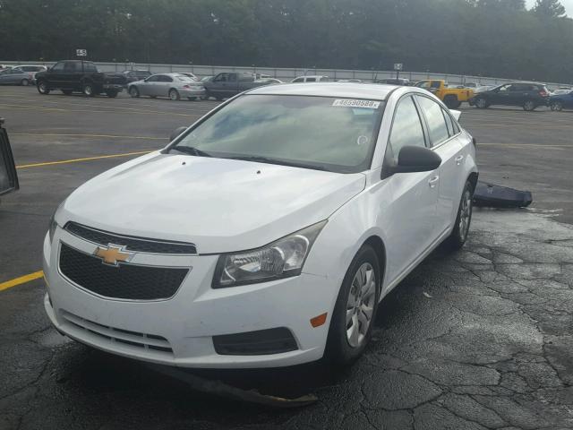 1G1PC5SH6C7220821 - 2012 CHEVROLET CRUZE LS WHITE photo 2