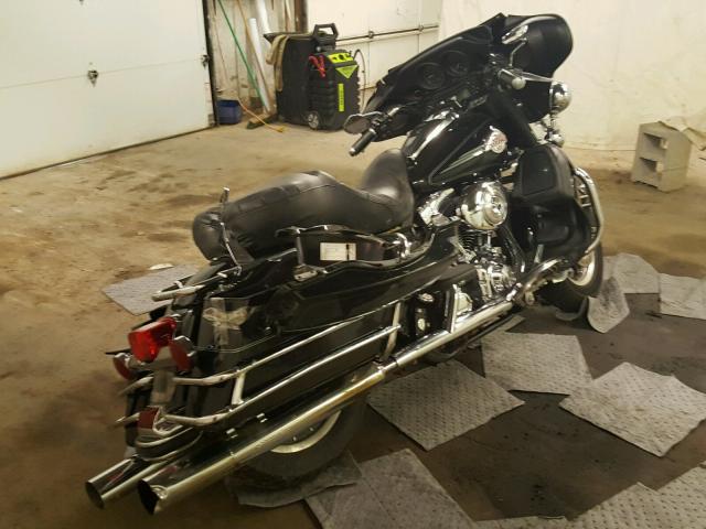1HD1FCW196Y666481 - 2006 HARLEY-DAVIDSON FLHTCUI BLACK photo 4