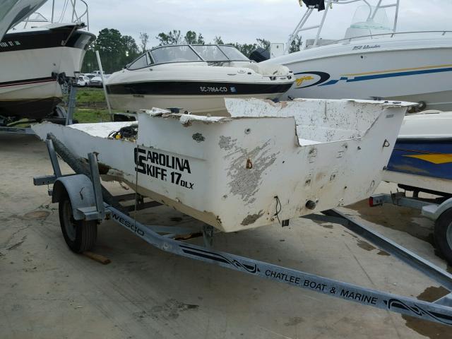 EKHD4312H203 - 2003 CARC SKIFF WHITE photo 3