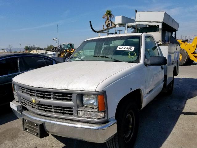 1GBGC34R5YR224828 - 2000 CHEVROLET C3500 WHITE photo 2