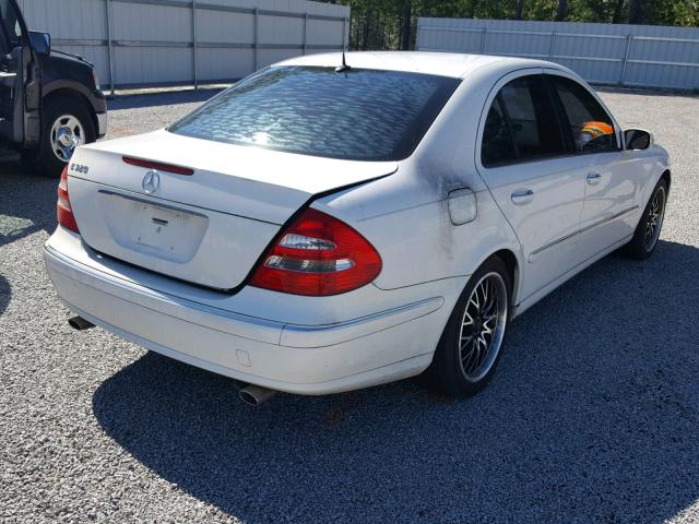 WDBUF65J93A342323 - 2003 MERCEDES-BENZ E 320 WHITE photo 4