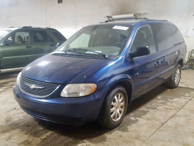 2C8GP74L42R638895 - 2002 CHRYSLER TOWN & COU BLUE photo 2