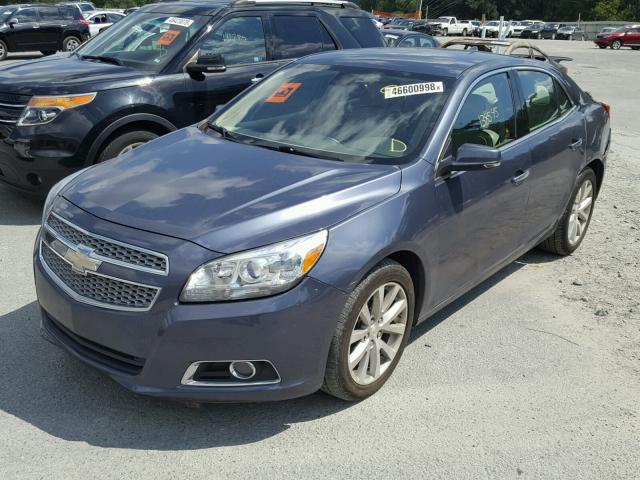 1G11H5SA8DF305810 - 2013 CHEVROLET MALIBU LTZ ლურჯი ფოტო 2