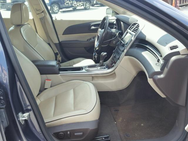 1G11H5SA8DF305810 - 2013 CHEVROLET MALIBU LTZ ლურჯი ფოტო 5