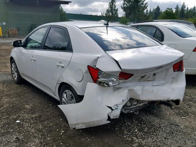 KNAFU4A28A5226066 - 2010 KIA FORTE EX WHITE photo 3