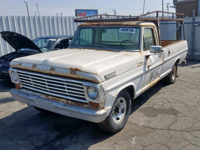 000000F25YRB49318 - 1967 FORD F-250 WHITE photo 2