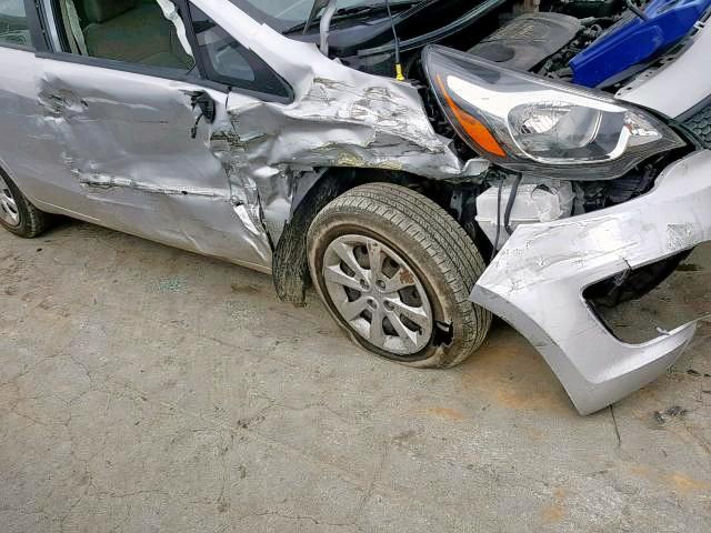 KNADM4A36H6028042 - 2017 KIA RIO LX WHITE photo 9