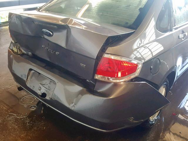 1FAHP35N29W261053 - 2009 FORD FOCUS SE GRAY photo 9