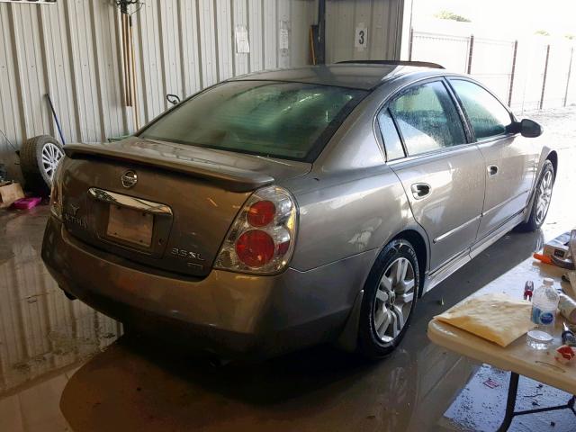 1N4BL11D05C151732 - 2005 NISSAN ALTIMA SE TAN photo 4