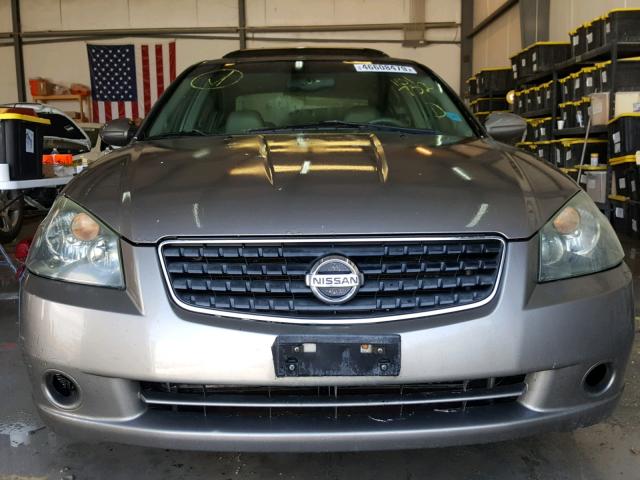 1N4BL11D05C151732 - 2005 NISSAN ALTIMA SE TAN photo 9