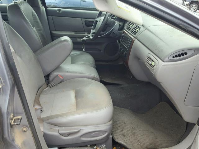 1FAFP56U16A139074 - 2006 FORD TAURUS SEL GRAY photo 5