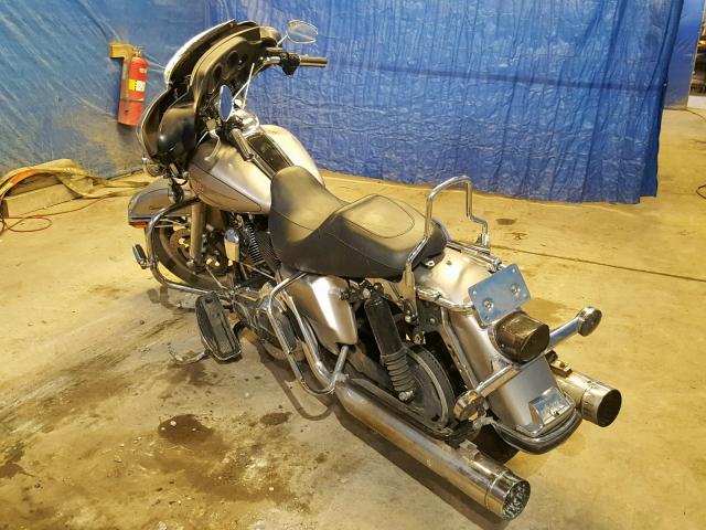 1HD1FF4148Y634559 - 2008 HARLEY-DAVIDSON FLHT CLASS SILVER photo 3