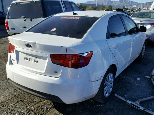 KNAFU4A27C5572368 - 2012 KIA FORTE EX WHITE photo 4