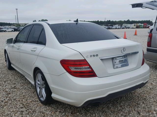 WDDGF4HB8CA599678 - 2012 MERCEDES-BENZ C 250 WHITE photo 3