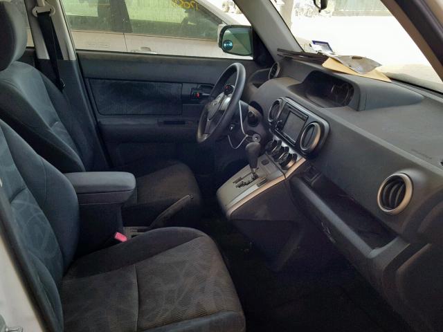 JTLZE4FE2C1142954 - 2012 TOYOTA SCION XB Ақ фото 5