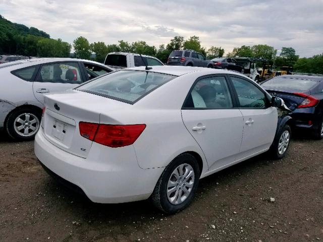 KNAFU4A22A5288322 - 2010 KIA FORTE EX WHITE photo 4