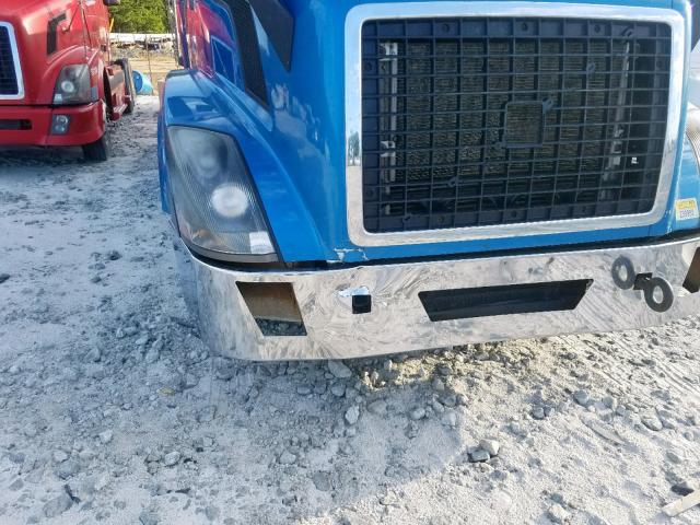 4V4NC9TH9AN287950 - 2010 VOLVO VN VNL BLUE photo 9