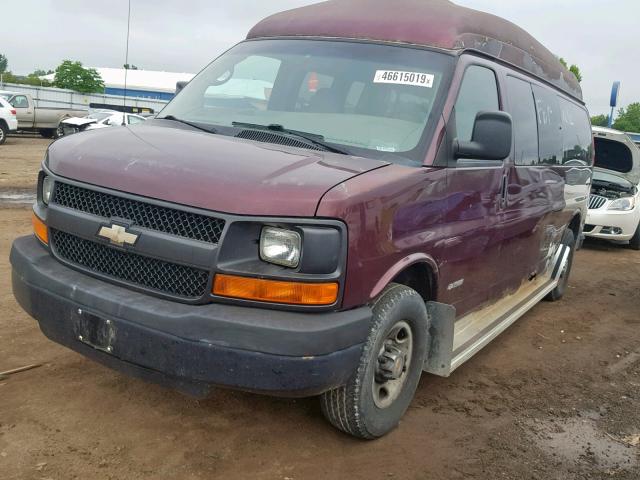 1GAHG39U141123353 - 2004 CHEVROLET EXPRESS G3 MAROON photo 2