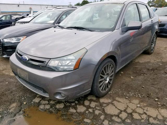 1FAHP3GN3BW109866 - 2011 FORD FOCUS SES GRAY photo 2