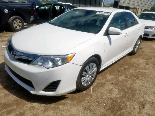 4T1BD1FKXDU086312 - 2013 TOYOTA CAMRY HYBR WHITE photo 2