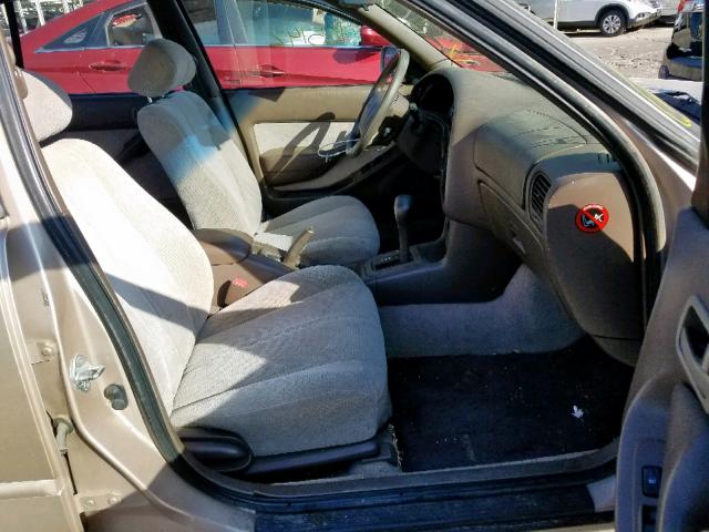 4T1BG12K9TU685956 - 1996 TOYOTA CAMRY DX SILVER photo 5