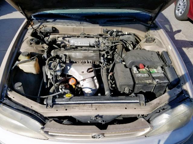 4T1BG12K9TU685956 - 1996 TOYOTA CAMRY DX SILVER photo 7