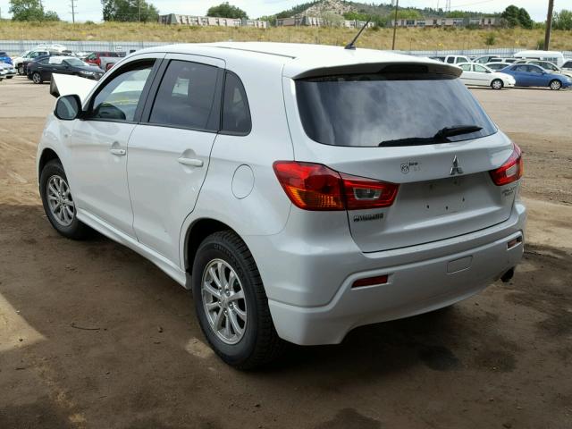 JA4AP3AU3BZ014440 - 2011 MITSUBISHI OUTLANDER WHITE photo 3