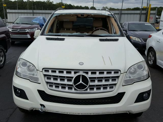 4JGBB8GB0BA707293 - 2011 MERCEDES-BENZ ML 350 4MA WHITE photo 9