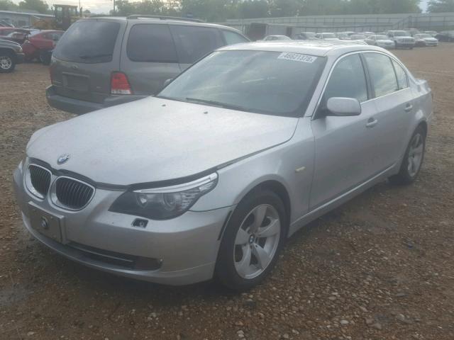 WBANV13508CZ52685 - 2008 BMW 528 XI SILVER photo 2