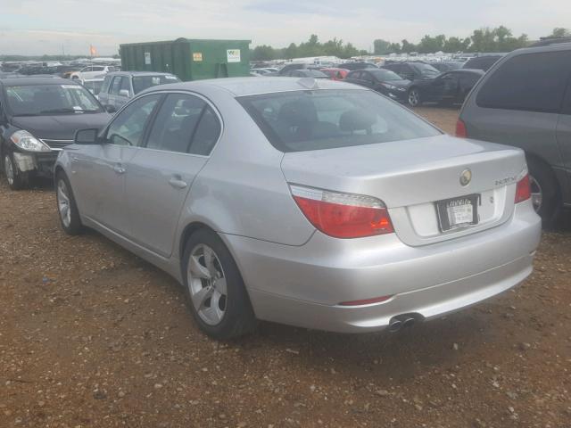 WBANV13508CZ52685 - 2008 BMW 528 XI SILVER photo 3