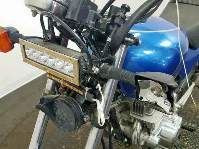 JH2MC24023K000242 - 2003 HONDA CB250 BLUE photo 9