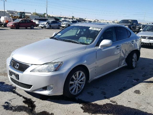 JTHCK262485016470 - 2008 LEXUS IS 250 SILVER photo 2