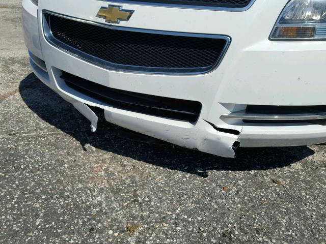1G1ZC5E02CF161867 - 2012 CHEVROLET MALIBU 1LT WHITE photo 9