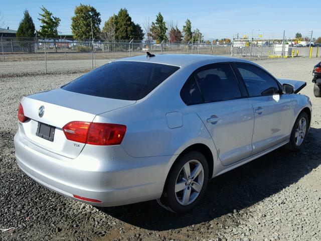 3VW3L7AJ6CM042837 - 2012 VOLKSWAGEN JETTA TDI SILVER photo 4