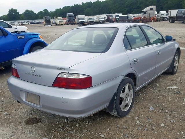 19UUA56642A045190 - 2002 ACURA 3.2TL SILVER photo 4