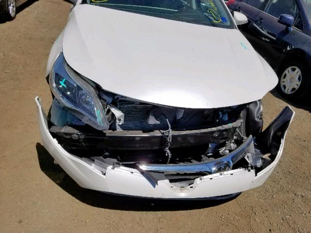 4T1BK1EB0HU260093 - 2017 TOYOTA AVALON XLE WHITE photo 9