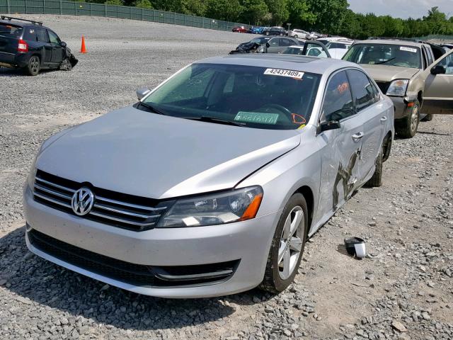 1VWBP7A32DC079503 - 2013 VOLKSWAGEN PASSAT SE SILVER photo 2