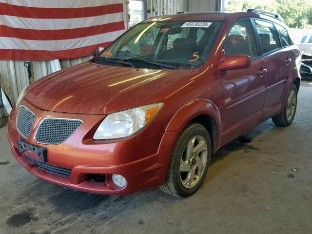 5Y2SM63895Z416181 - 2005 PONTIAC VIBE RED photo 2