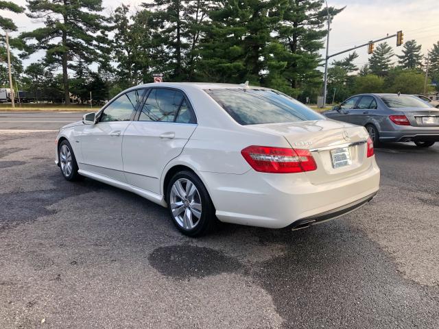 WDDHF2EBXBA344834 - 2011 MERCEDES-BENZ E 350 BLUE WHITE photo 3