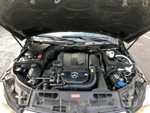 WDDGJ4HB5DF999457 - 2013 MERCEDES-BENZ C 250 BLACK photo 8