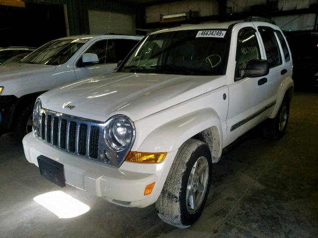 1J4GL58K35W724661 - 2005 JEEP LIBERTY LI WHITE photo 2