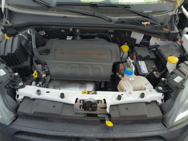 ZFBERFAT1F6A44415 - 2015 RAM PROMASTER 白色 照片 7