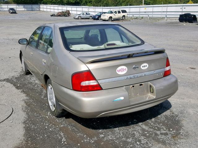 1N4DL01A7YC213205 - 2000 NISSAN ALTIMA XE SILVER photo 3